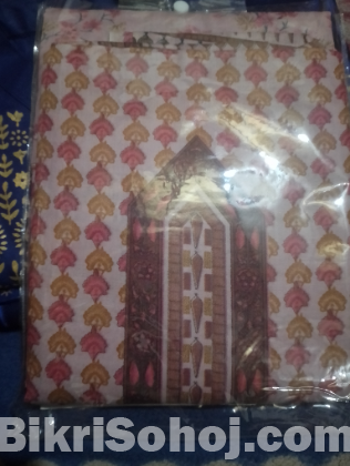 শারী ২ টা ১ টা থ্রি,পিছ ১ টা পান্জাবি